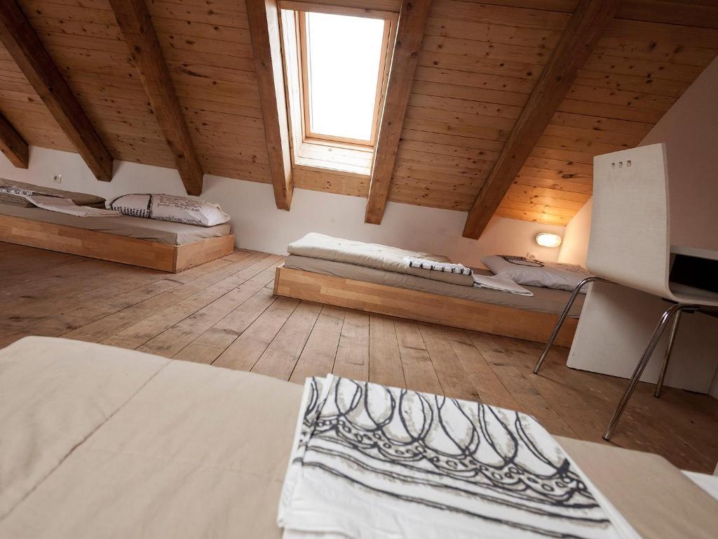 Hostel Situla Novo Mesto Zimmer foto
