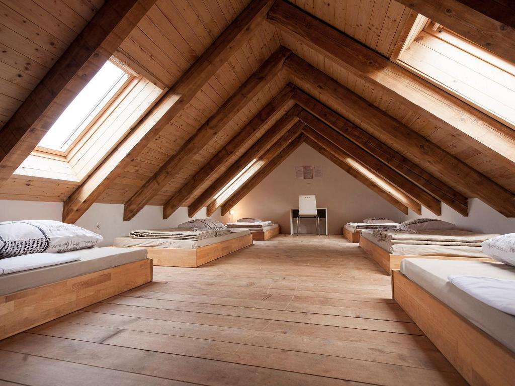 Hostel Situla Novo Mesto Zimmer foto
